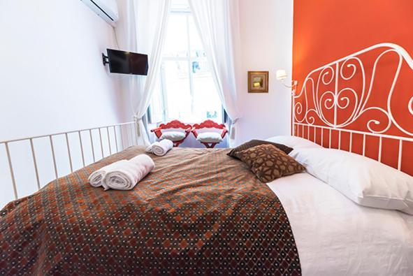 La Casa Napoletana - Ls Accommodations Наполи Екстериор снимка
